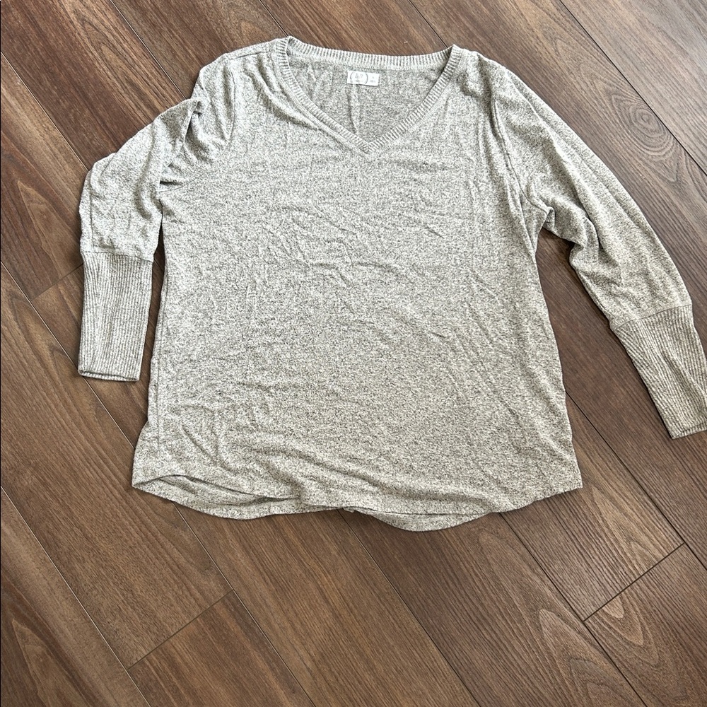 Maurices Heather Gray V-Neck Top